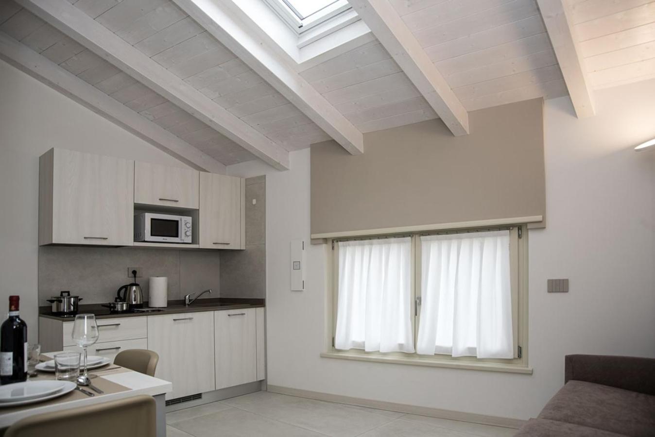 Camelot Appartamenti - Business E Holiday San Martino Buon Albergo Buitenkant foto