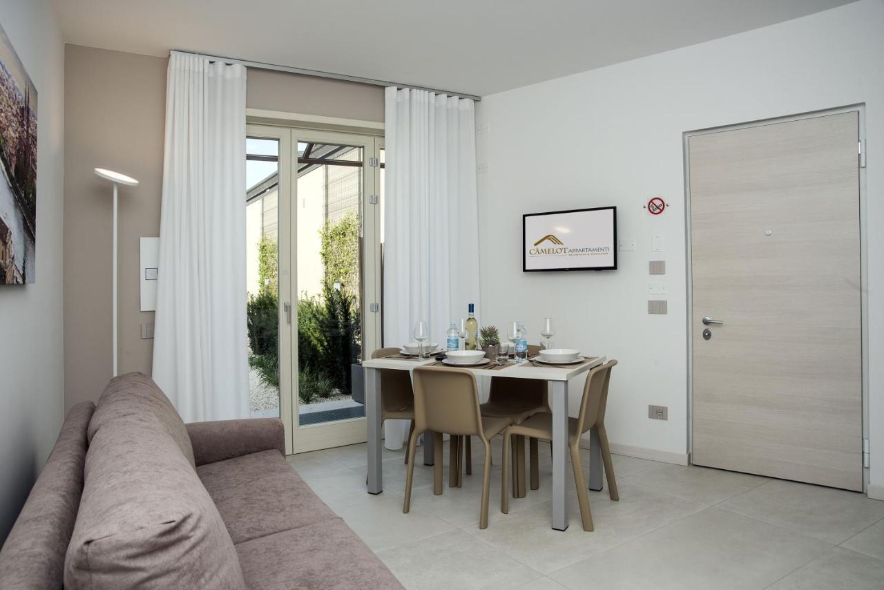 Camelot Appartamenti - Business E Holiday San Martino Buon Albergo Buitenkant foto